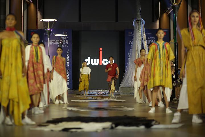 Bali Fashion Trend 2023 (BFT) Hadirkan Wastra Nusantara